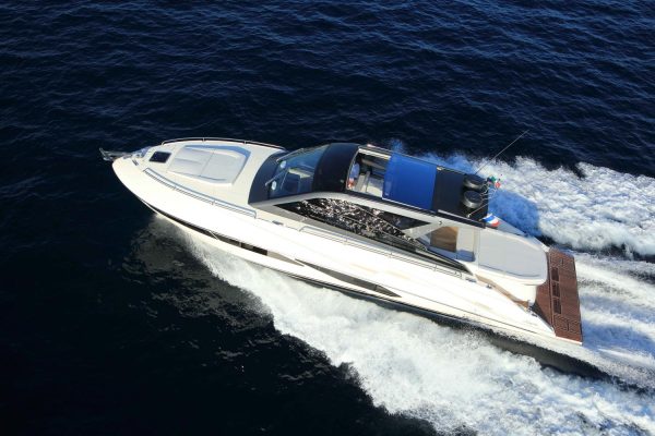 Fiart 52 navegando venta y alquiler de barcos en Mallorca